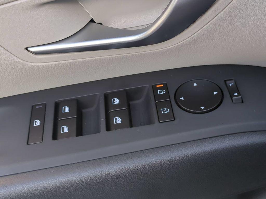 New 2026 Black Hyundai SEL Premium FWD image 33