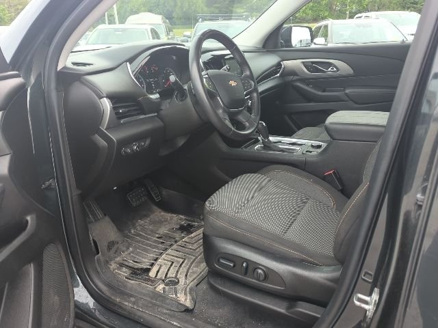 Used 2019 Gray Chevrolet LT image 6
