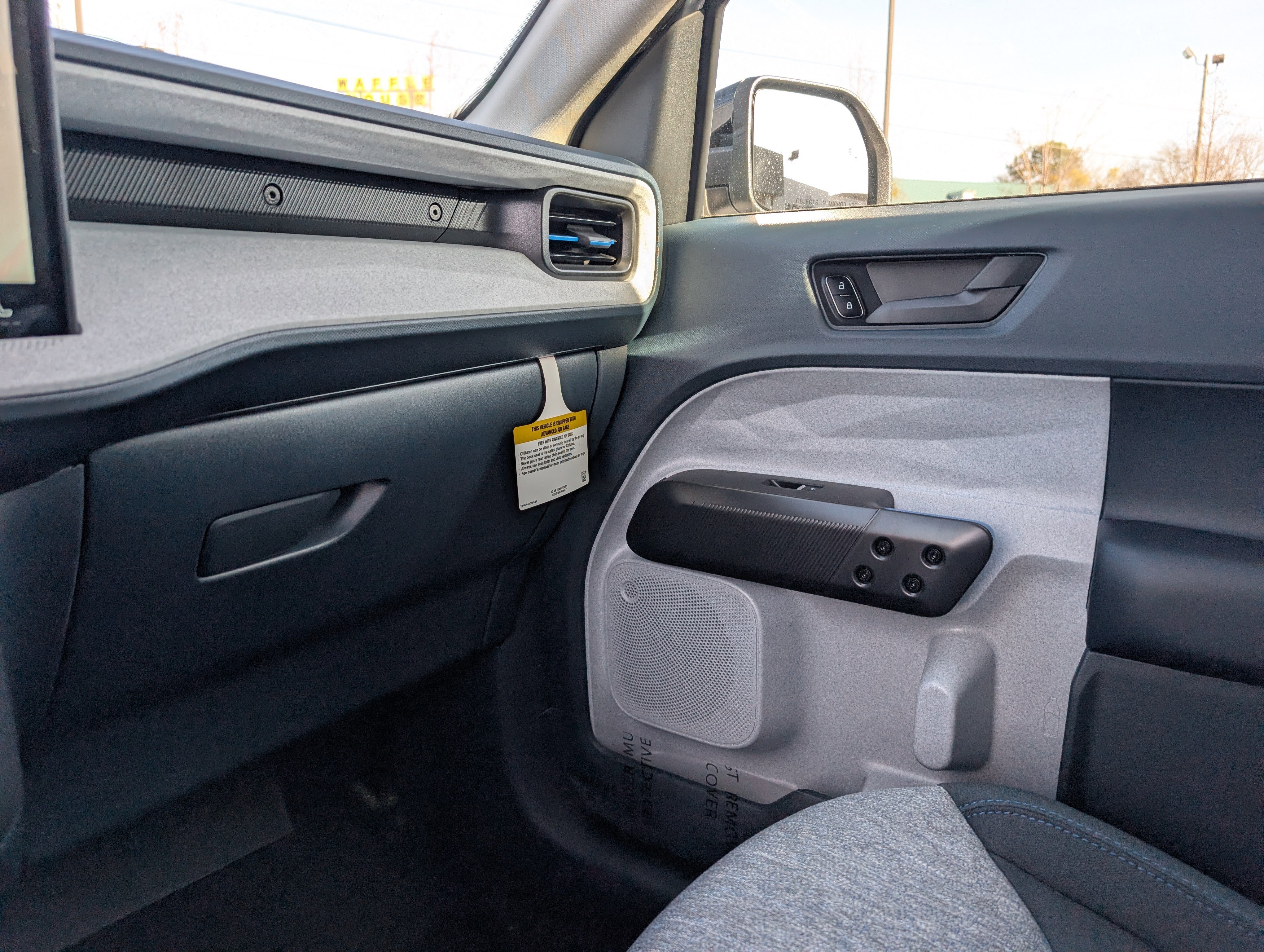 New 2026 Oxford White FORD XLT image 30