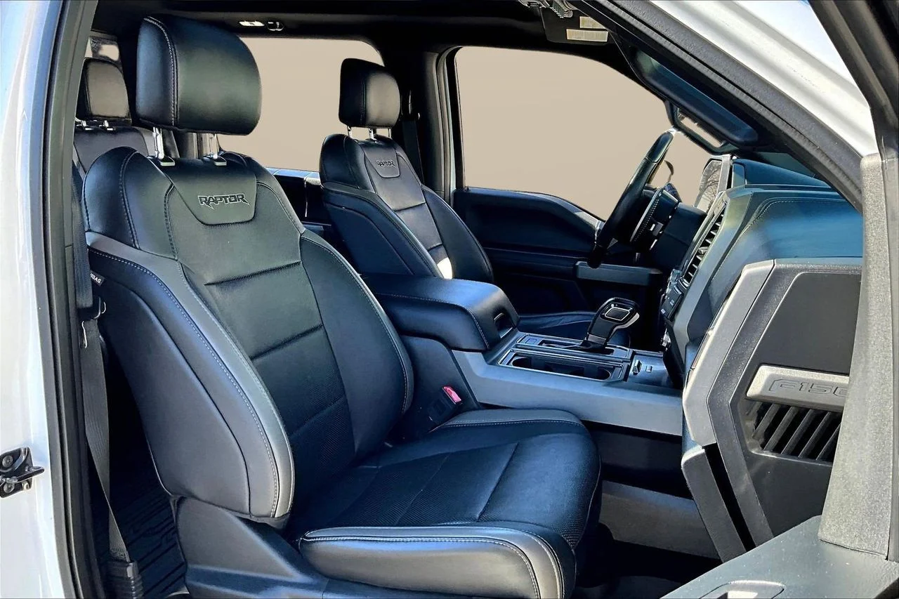 Used 2018 White Ford Raptor image 24