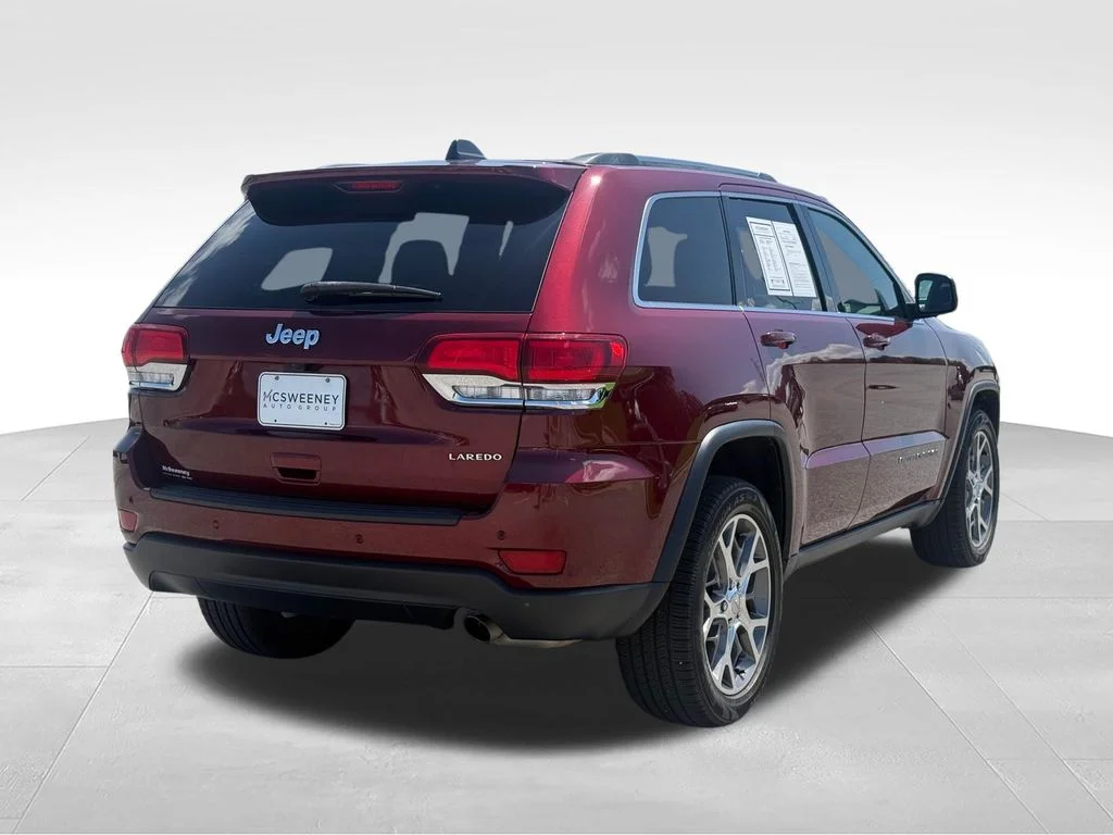 Used 2021 Red Jeep Laredo E image 30