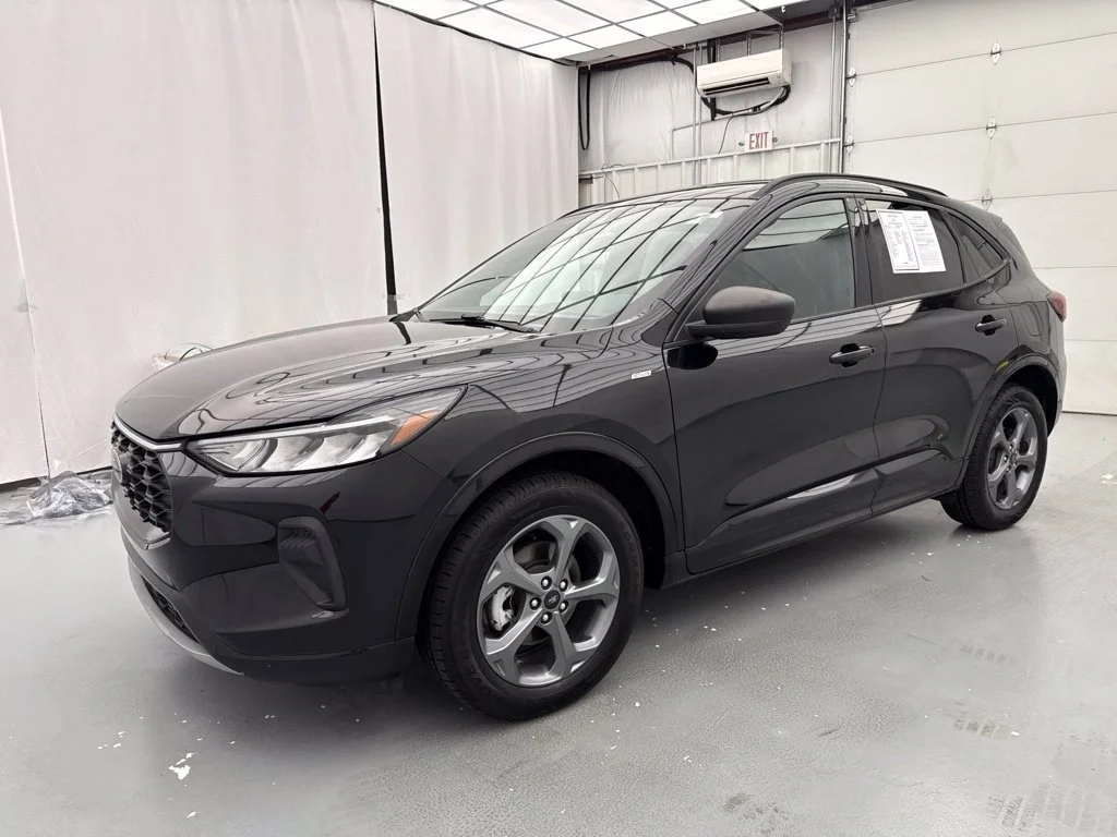 Used 2023 Black Ford ST-Line image 3