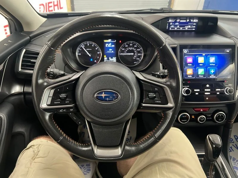 Used 2018 Silver Subaru 2.0i Limited image 23