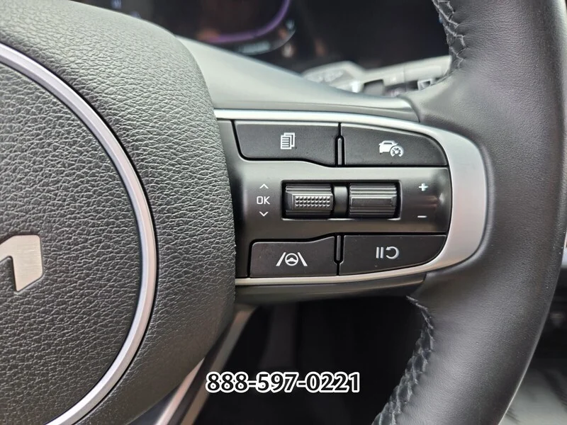 Used 2023 Gray KIA EX image 27