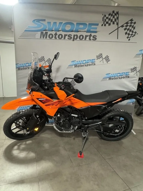 New 2025  KTM 390 R image 7