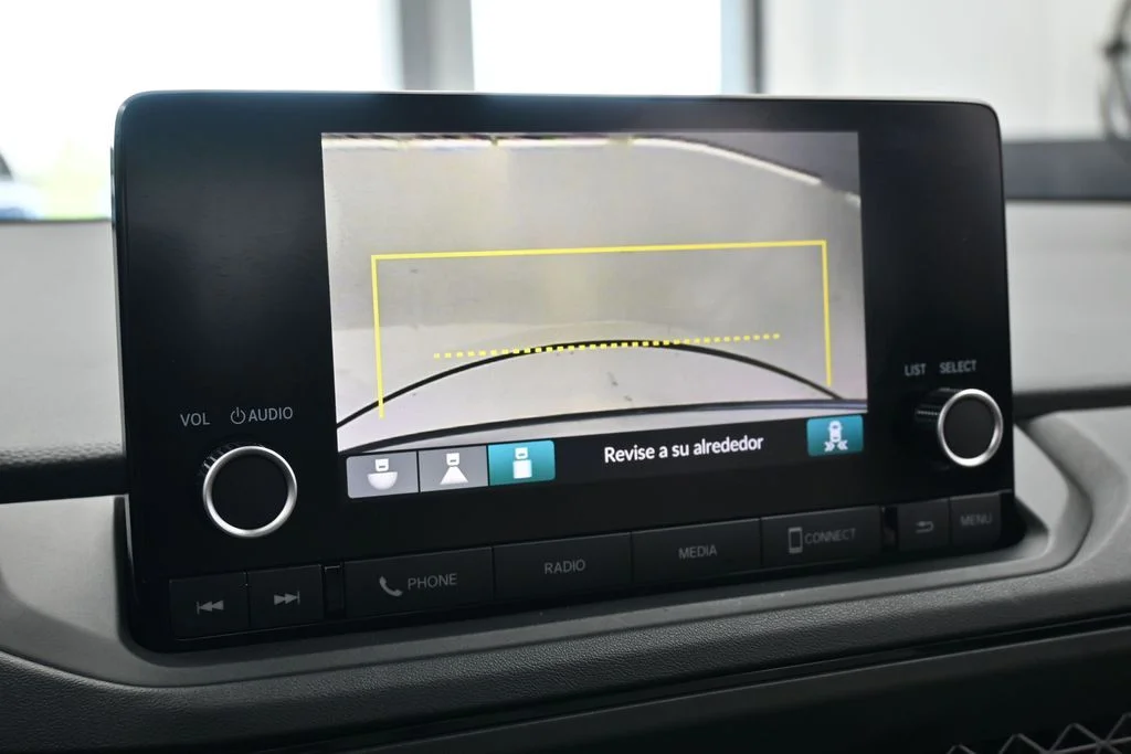 Used 2025 Gray Honda SE image 18