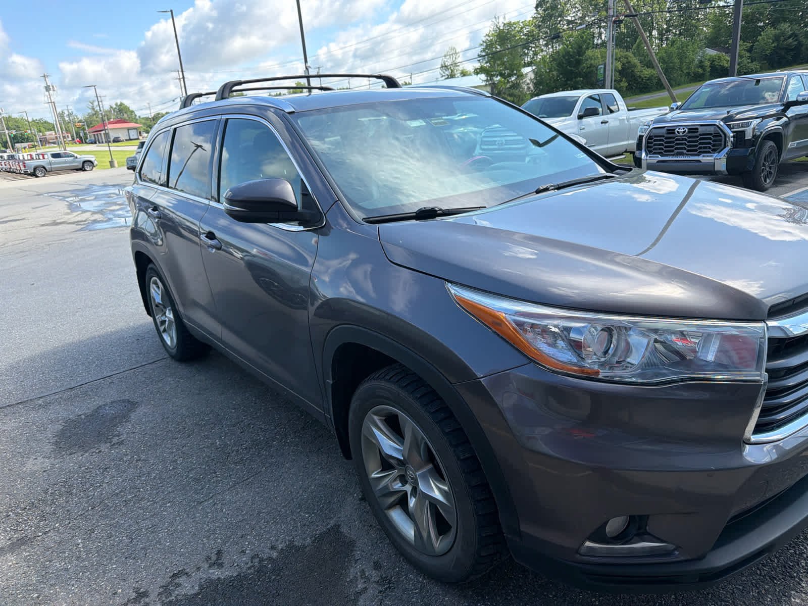 Used 2015 Predawn Gray Mica Toyota Limited image 2