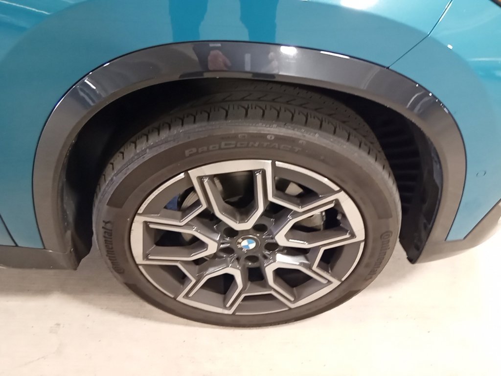 Used 2023 Blue Bay Lagoon Metallic BMW xDrive28i image 14