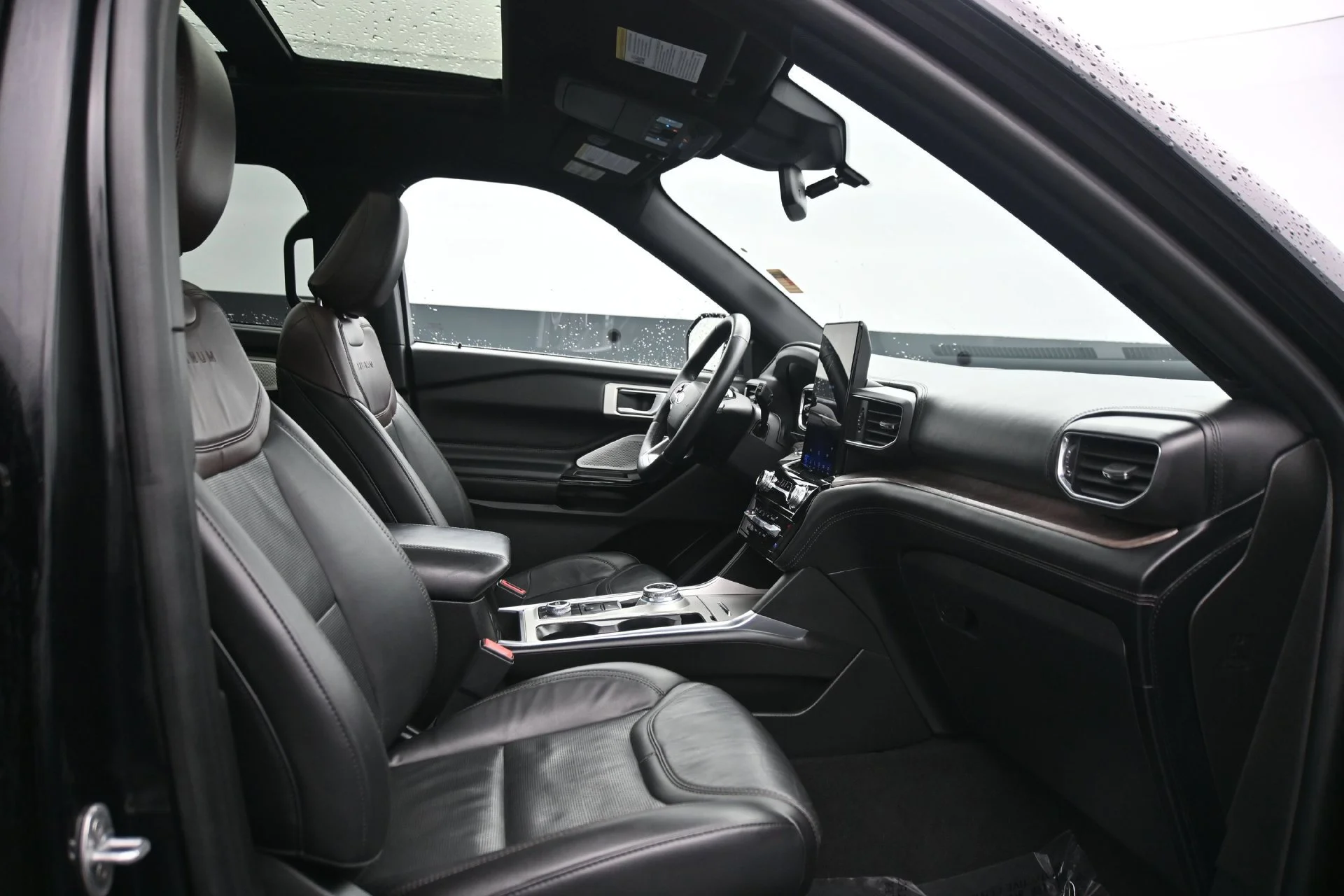 Used 2022 Black Ford Platinum image 12