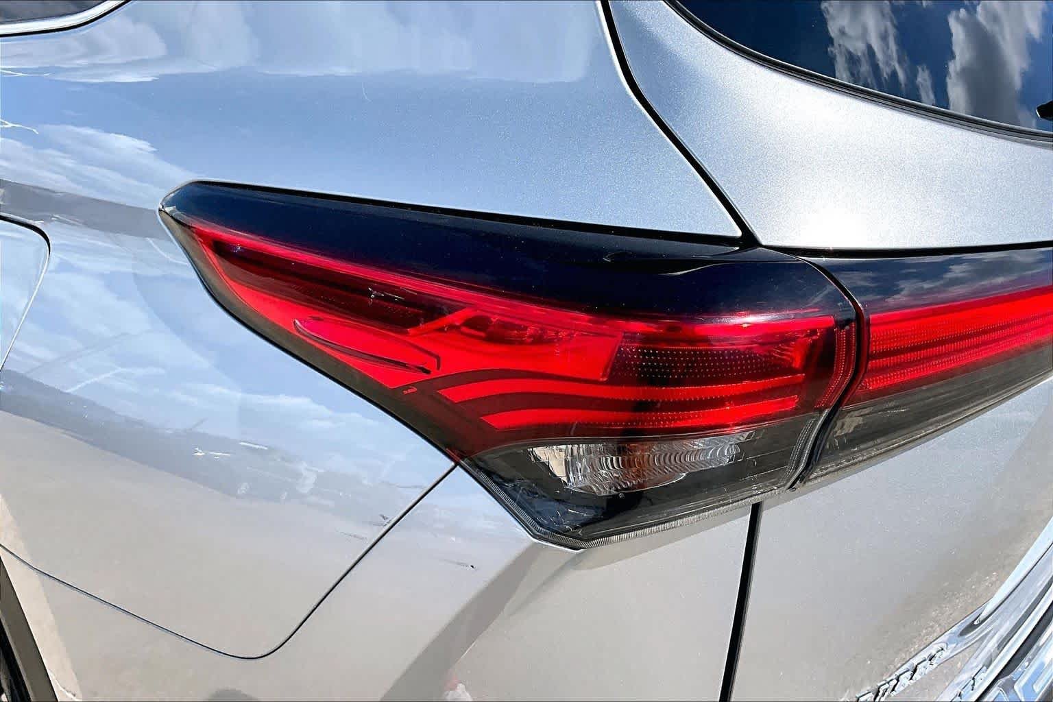 Used 2021 Celestial Silver Metallic Toyota Platinum image 29