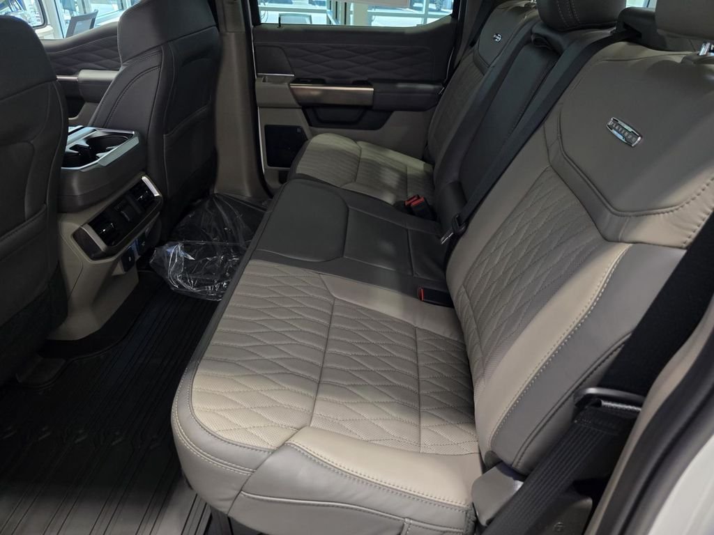 New 2026 Star White Metallic Tri-Coat Ford Platinum® image 18