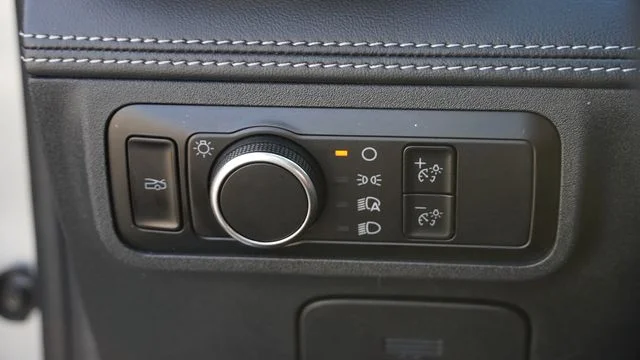 Used 2024 Silver Ford EcoBoost Premium image 17