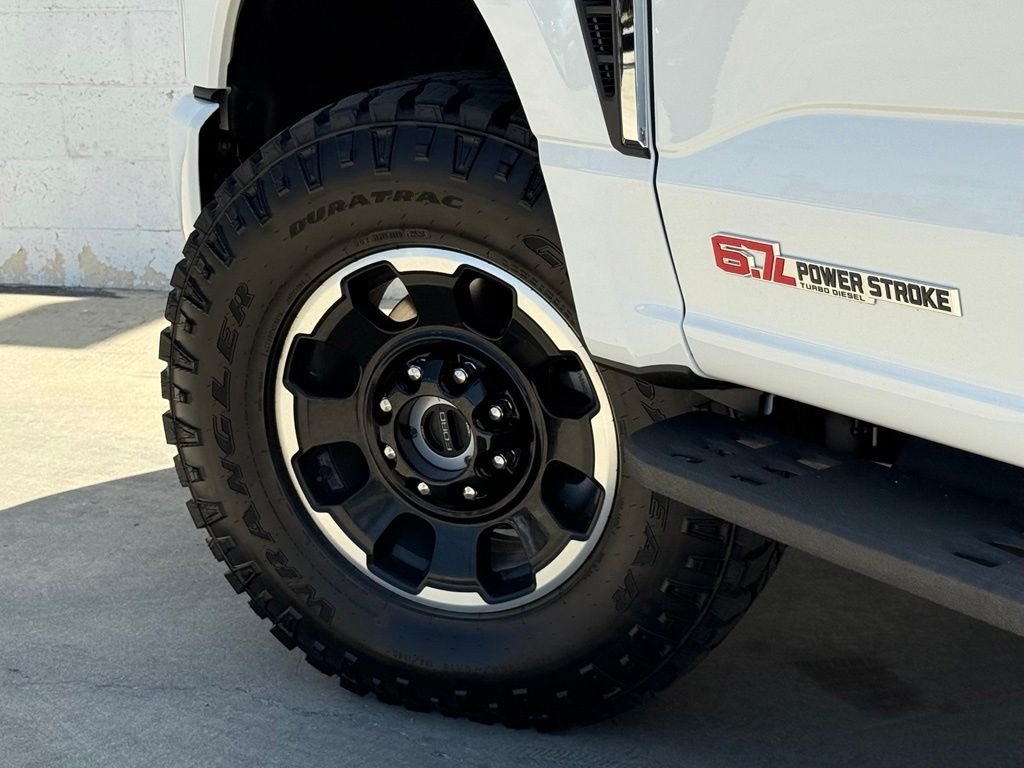New 2026 Star White Metallic Tri-Coat Ford F-250® Platinum® image 18