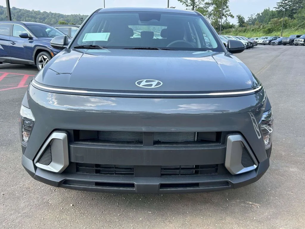 New 2026 Gray Hyundai SE image 8