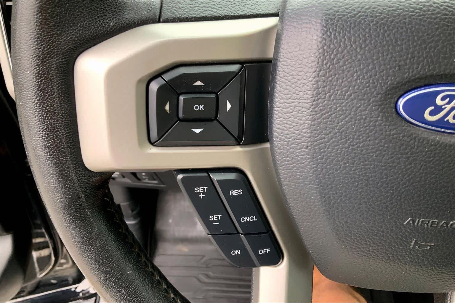 Used 2019 Agate Black Metallic Ford LARIAT image 22