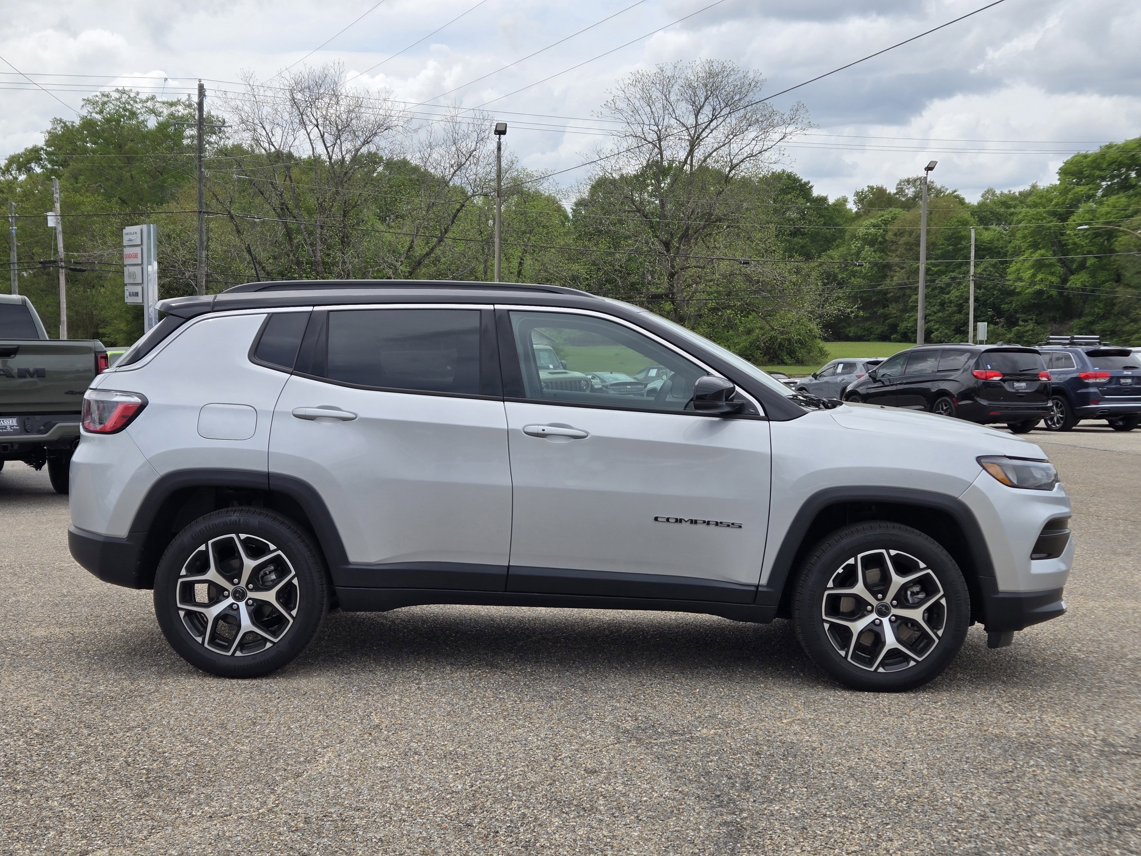 2025 Jeep Compass Limited - Photo 6