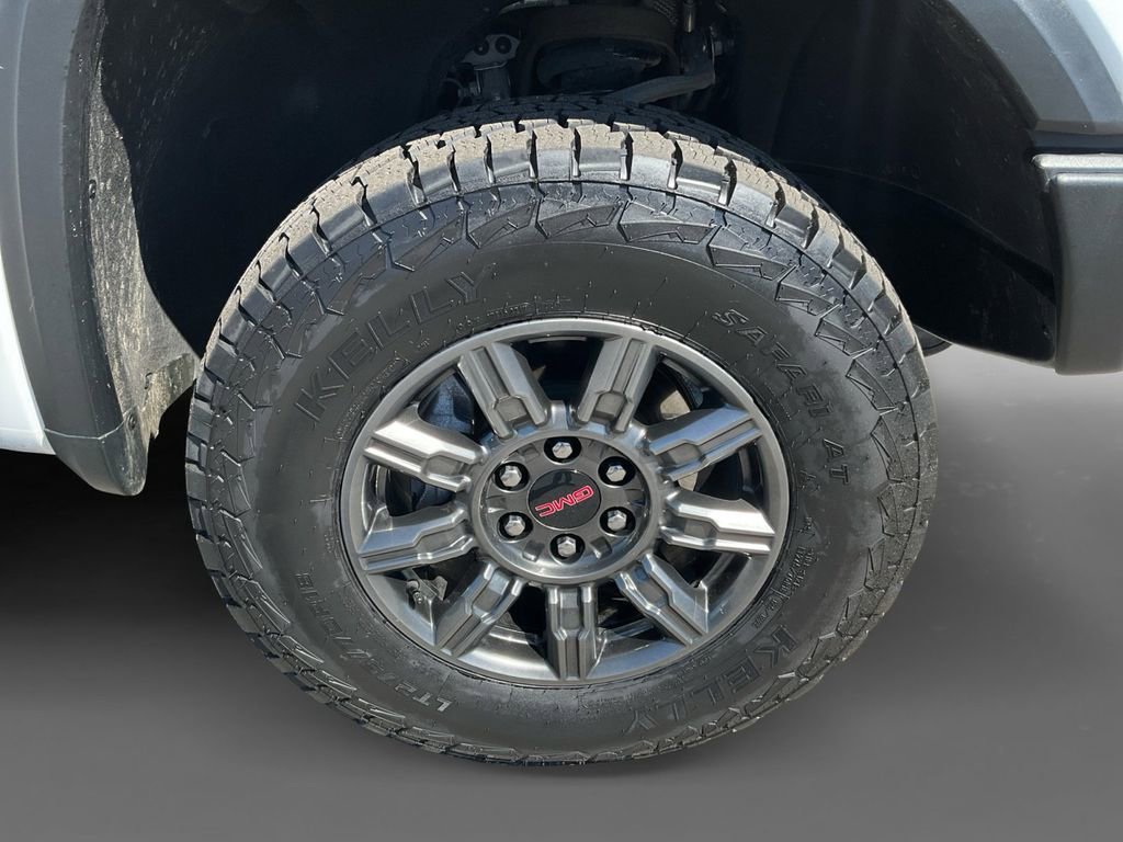 2024 GMC Sierra 1500 AT4X - Photo 14