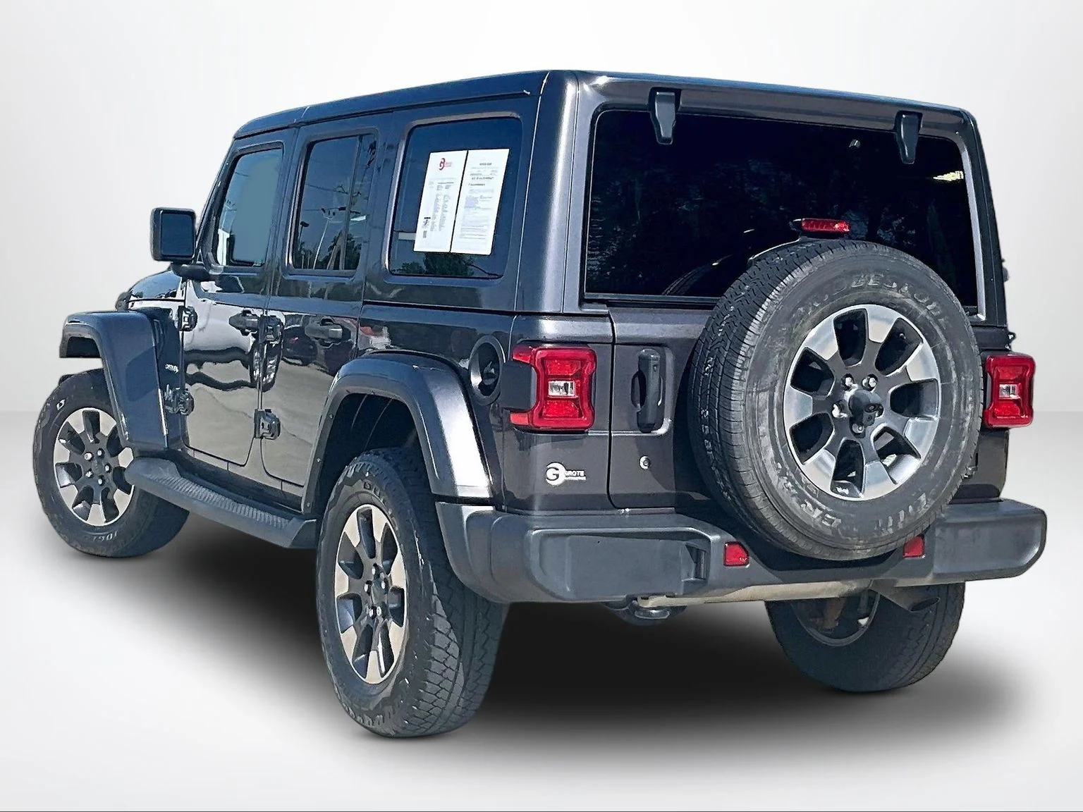 Used 2018 Gray Jeep Unlimited Sahara image 13