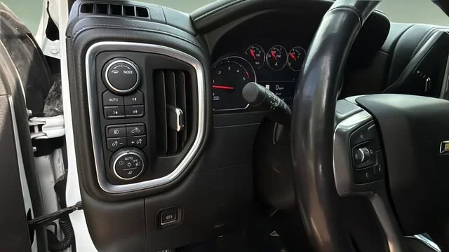Used 2022 Summit White Chevrolet LTZ image 23