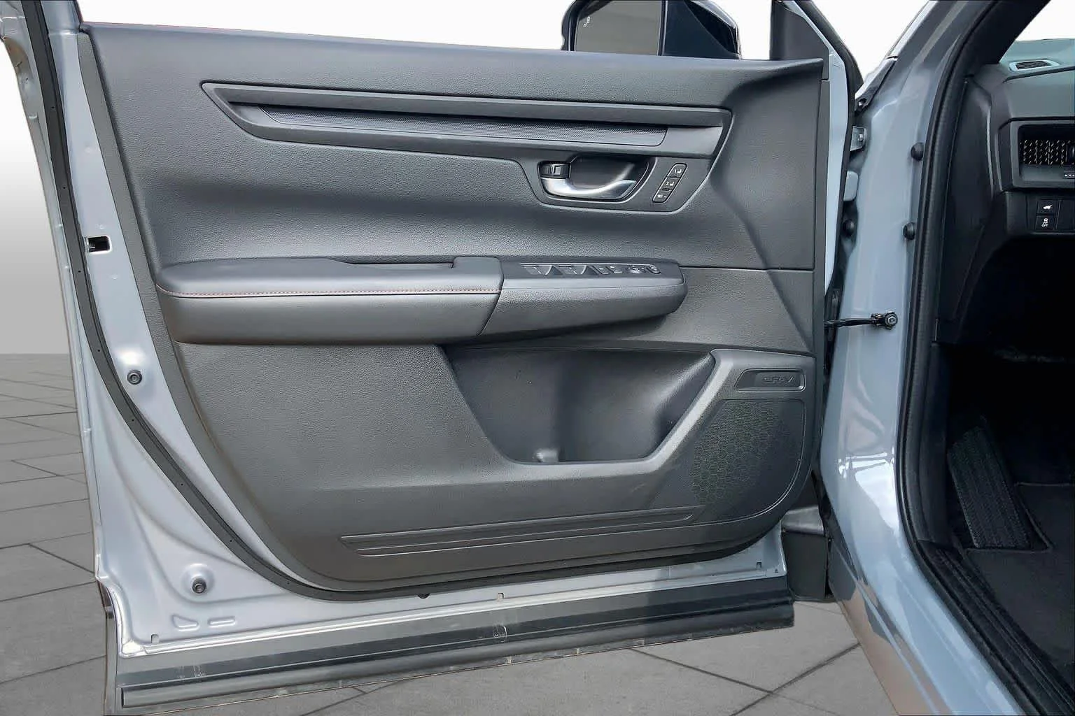 Used 2024 Urban Gray Pearl Honda Sport-L image 21