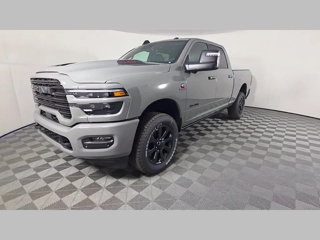 New 2026 Ceramic Gray Clear-Coat Exterior Paint RAM Laramie image 38