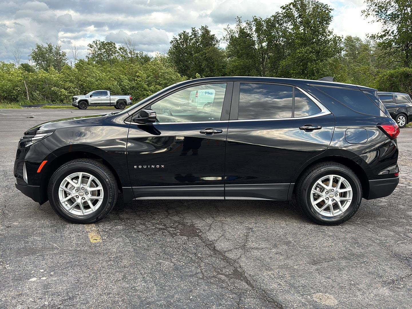 Used 2023 Mosaic Black Metallic Chevrolet LT image 6