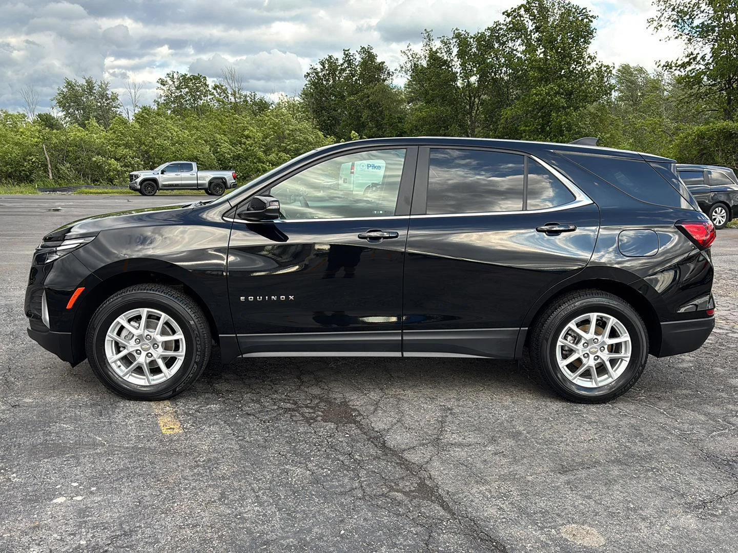 Used 2023 Mosaic Black Metallic Chevrolet LT image 6