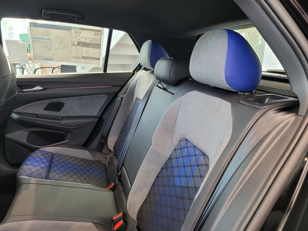 2025 Volkswagen Golf R R - Photo 13