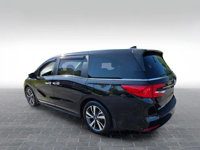 Used 2023 Black Honda Touring image 5