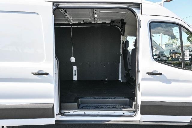 New 2026 Oxford White Ford Cargo Van image 51