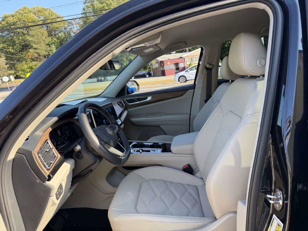 2026 Volkswagen Atlas SE w/Tech - Photo 17