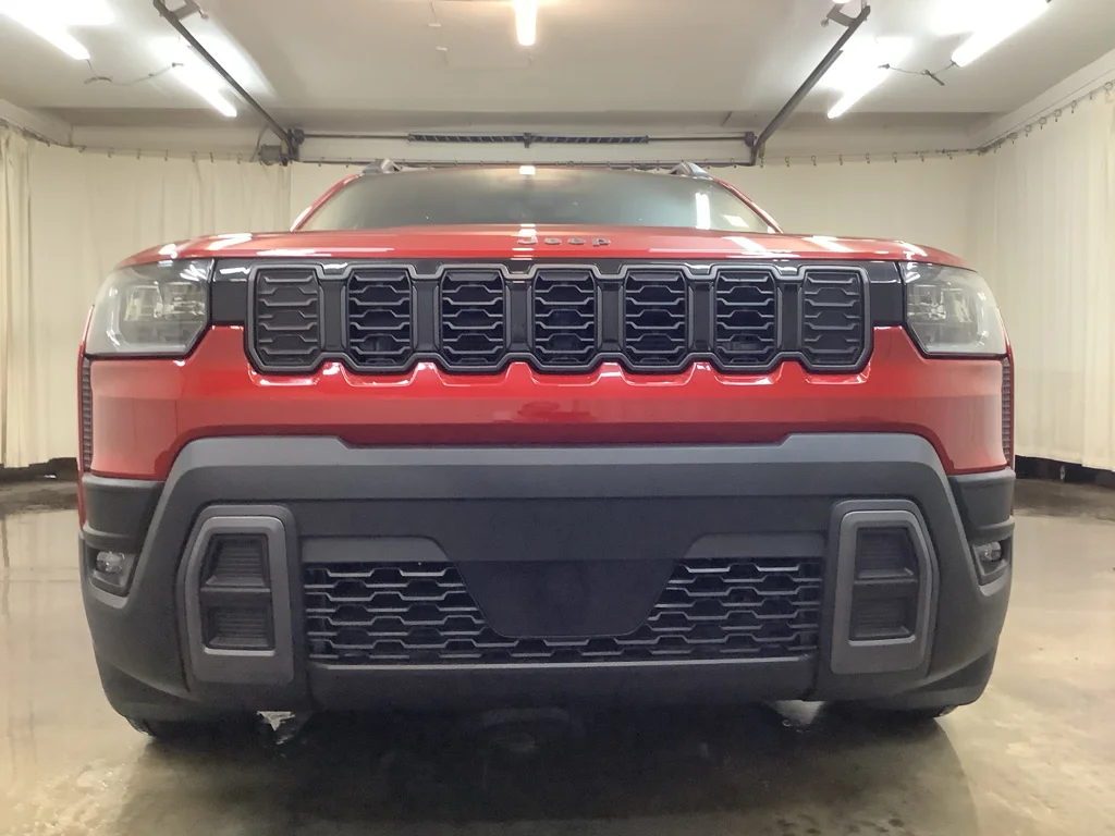 New 2026 Red Hot Pearlcoat Jeep Limited image 10