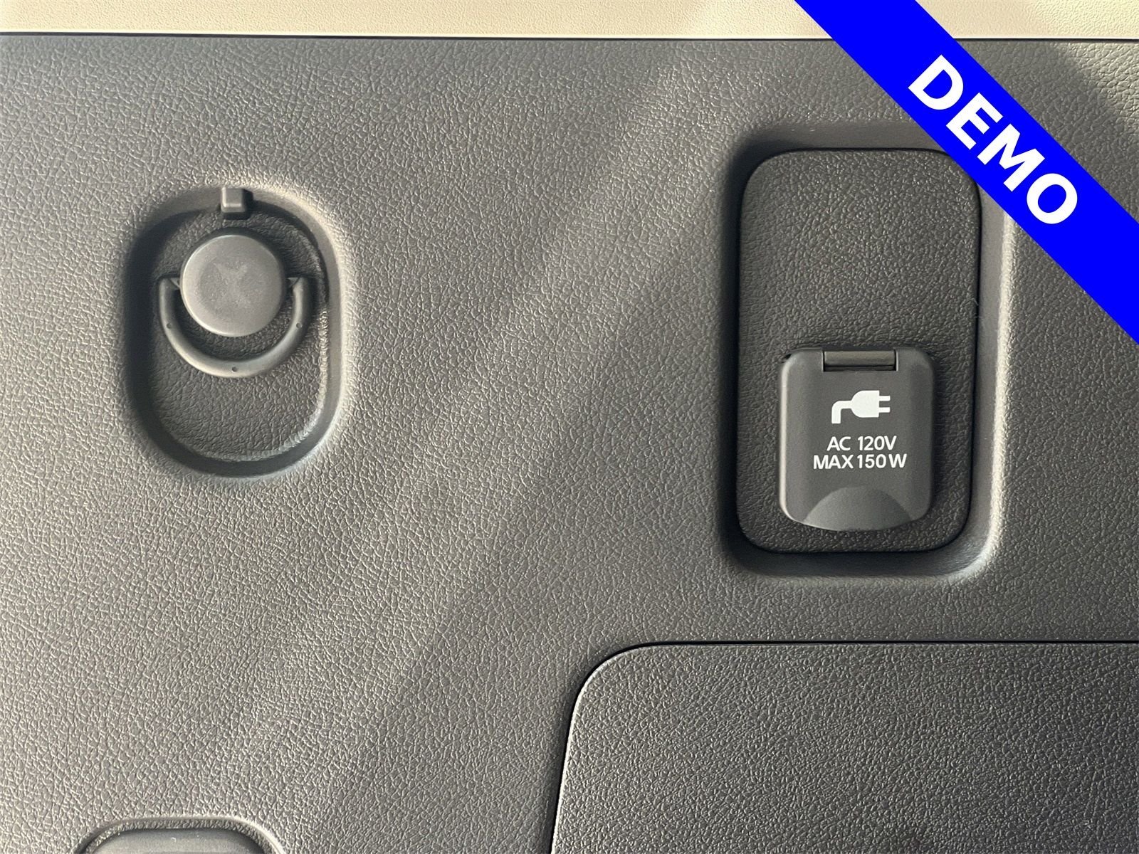 2025 Nissan Armada Platinum Reserve - Photo 31