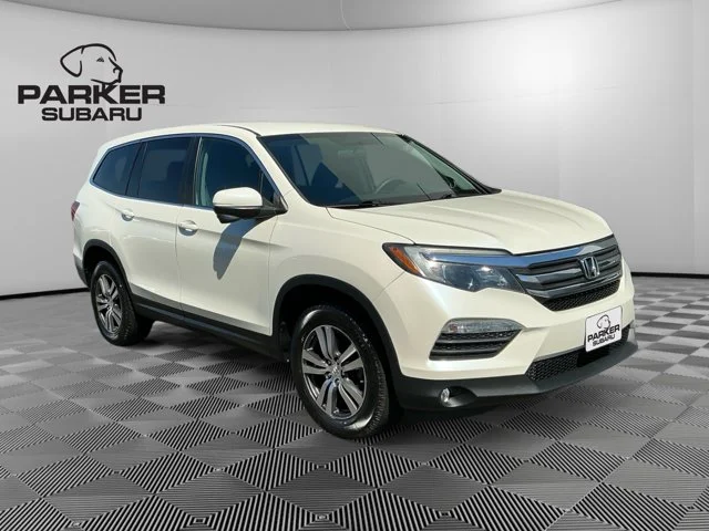 Used 2017 White Diamond Pearl Honda EX image 7