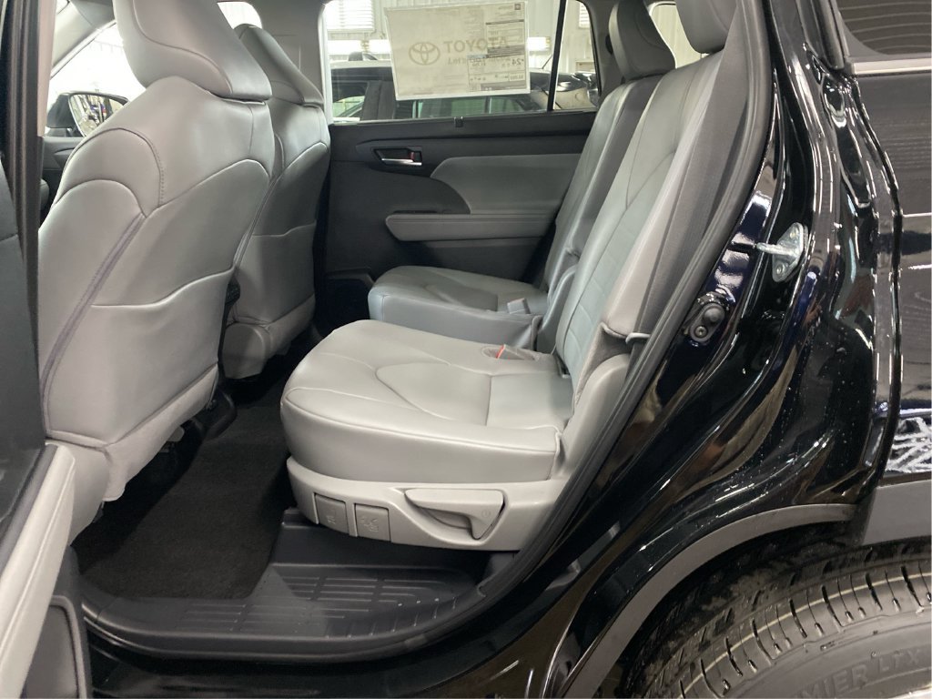 New 2026 Midnight Black Metallic Toyota  XLE image 8