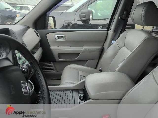 Used 2011 Black Honda EX-L image 4