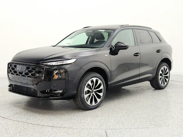 2026 Audi Q3 S line quattro's photo
