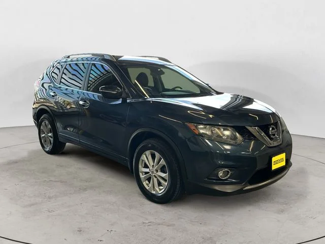 Used 2015 Blue Nissan SV image 3