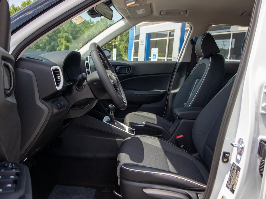 New 2026 White Hyundai SEL image 7