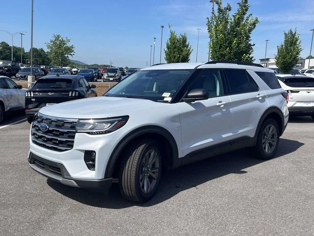 New 2026 White Ford Active image 4