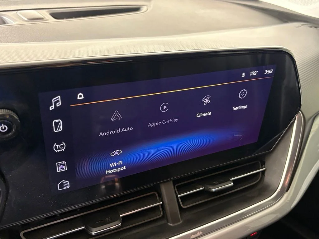 Used 2025 Gray Chevrolet LT image 24