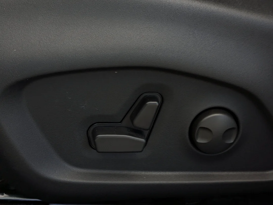 New 2026 Black Jeep Trailhawk - - 4x4 - Sun Sound & Nav - Pano Roof - Active Driving Assist & More! image 15