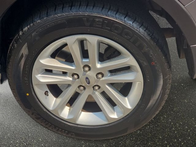 Used 2014 Gray Ford XLT image 34