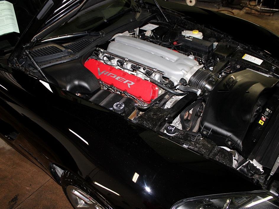 Used 2006 Black Dodge SRT10 image 21