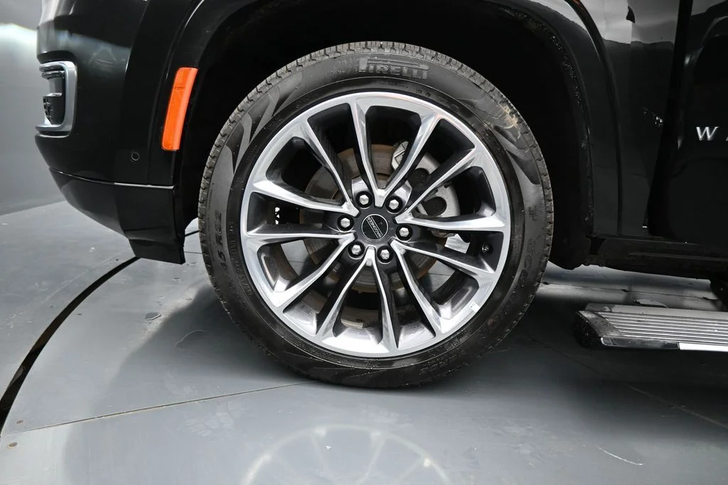 Used 2025 Black Jeep Series III image 35