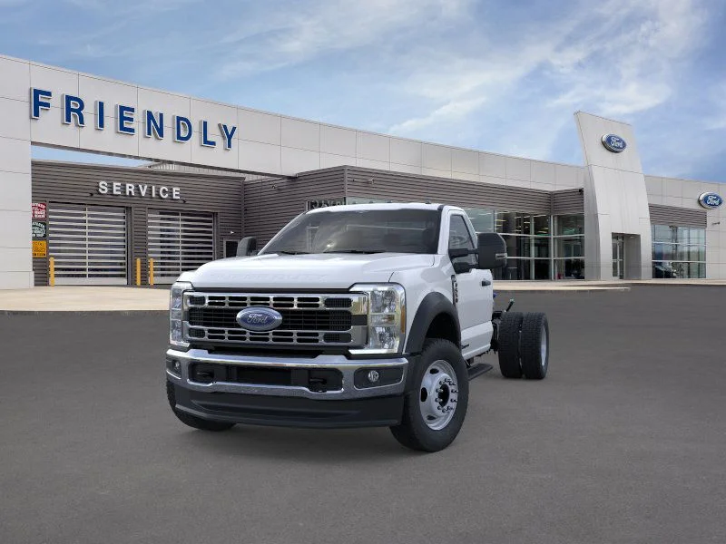New 2025 Oxford White Ford F-550® XL image 30