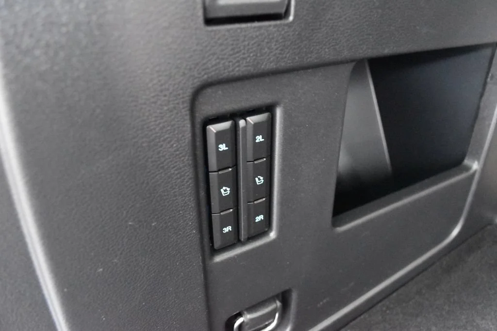 Used 2024 Black Metallic Ford Limited image 21