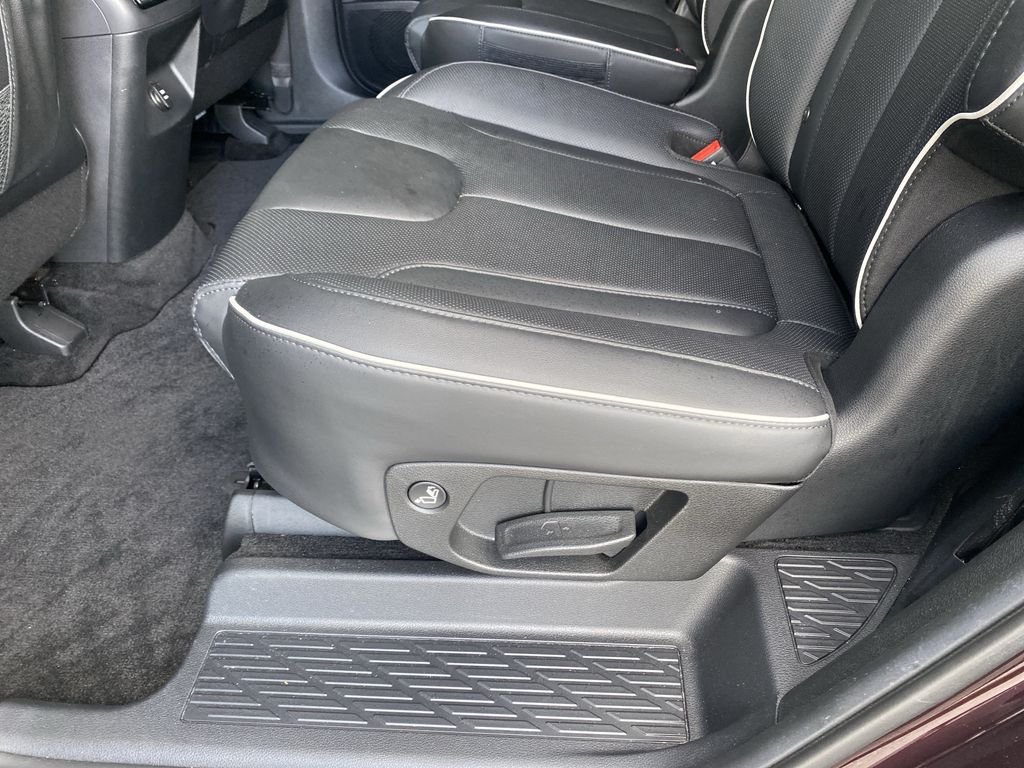 Certified Used 2024 Sierra Burgundy Hyundai SEL image 30