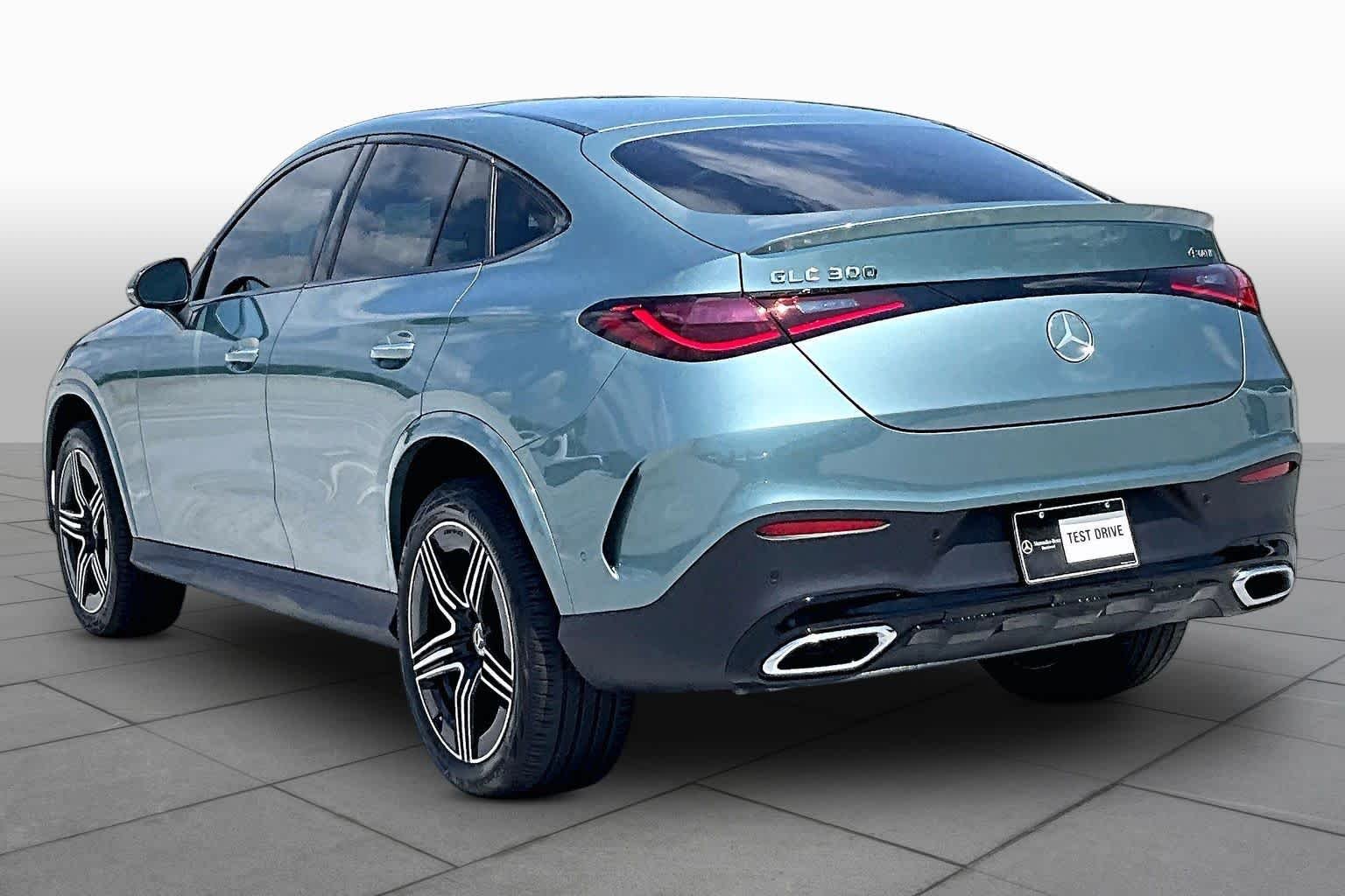 Used 2026 Verde Silver Metallic Mercedes-Benz GLC 300 image 11