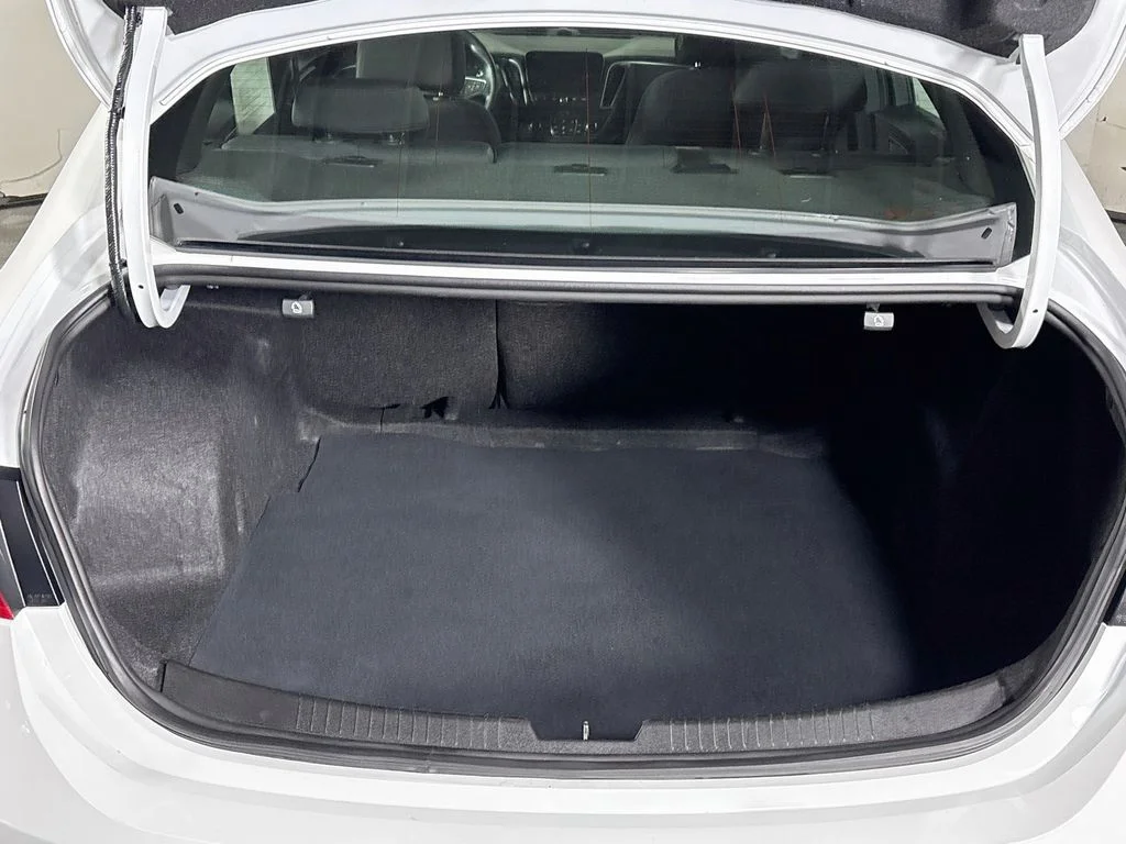 Used 2023 White Chevrolet LT image 19